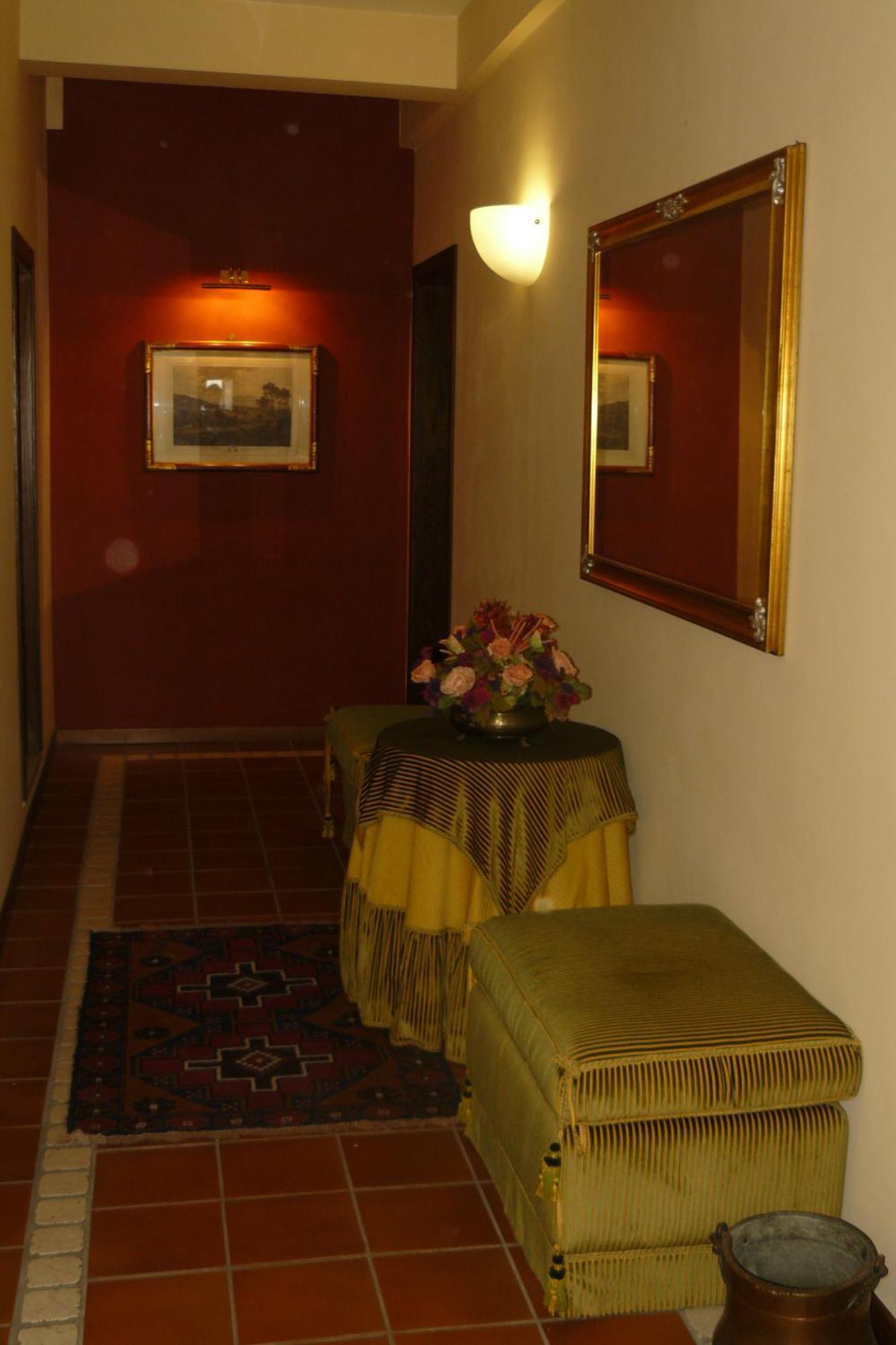 Hotel La Rocca Gubbio Extérieur photo